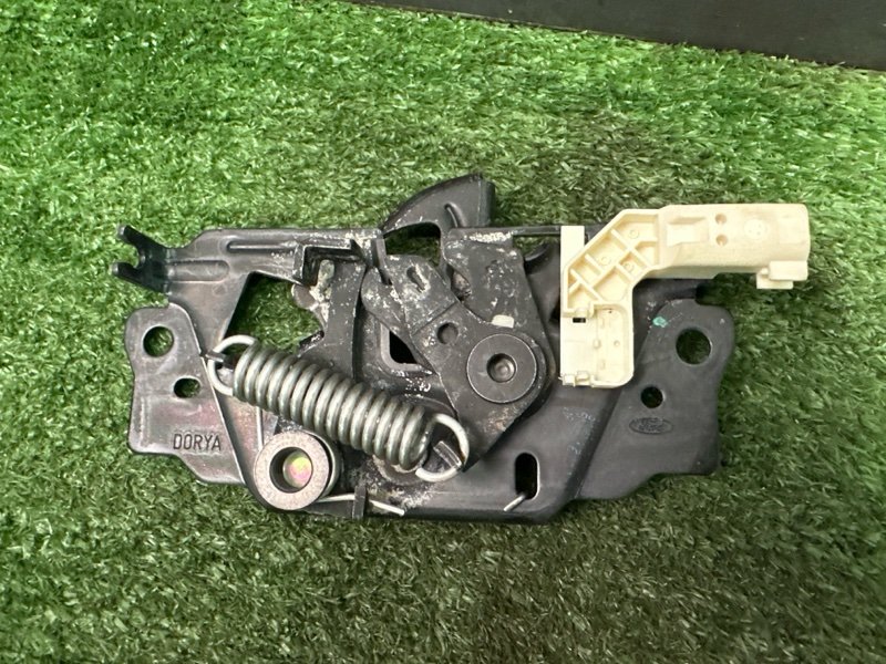 Замок капота Ford Focus 3 2012 MK3
