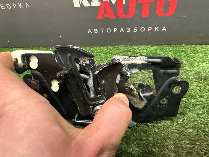 Замок капота Ford Focus 3 2012 MK3