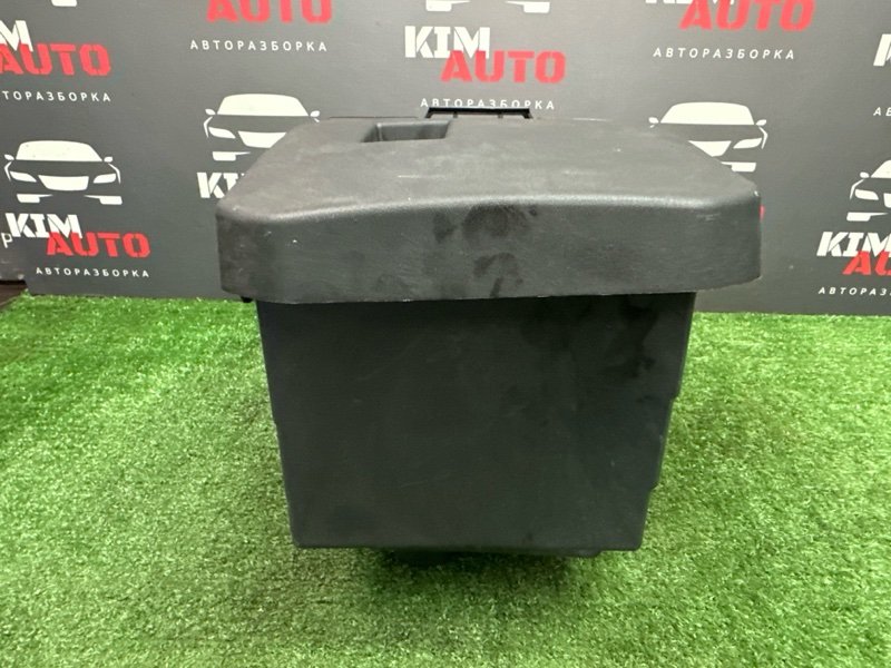 Короб аккумулятора Ford Focus 3 2012 MK3