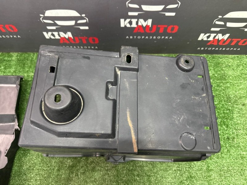 Короб аккумулятора Ford Focus 3 2012 MK3
