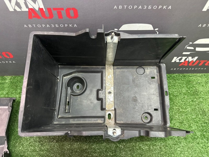 Короб аккумулятора Ford Focus 3 2012 MK3