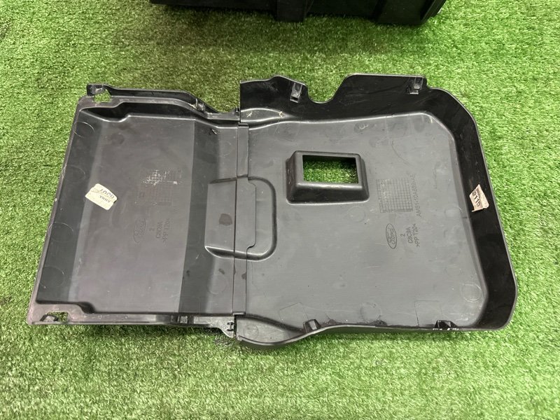 Короб аккумулятора Ford Focus 3 2012 MK3