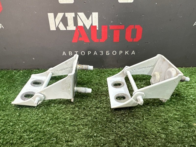 Петли крышки багажника Ford Focus 3 2012 MK3