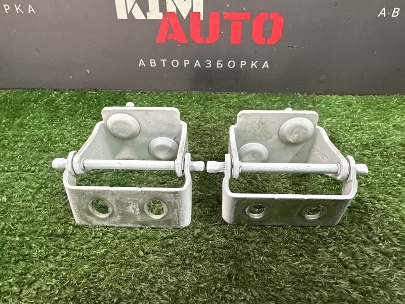 Петли крышки багажника Ford Focus 3 2012 MK3