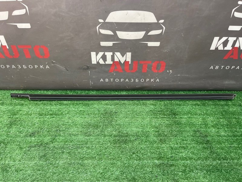 Уплотнитель стекла наружный (Бархотка) Kia Rio 3 2012 QB