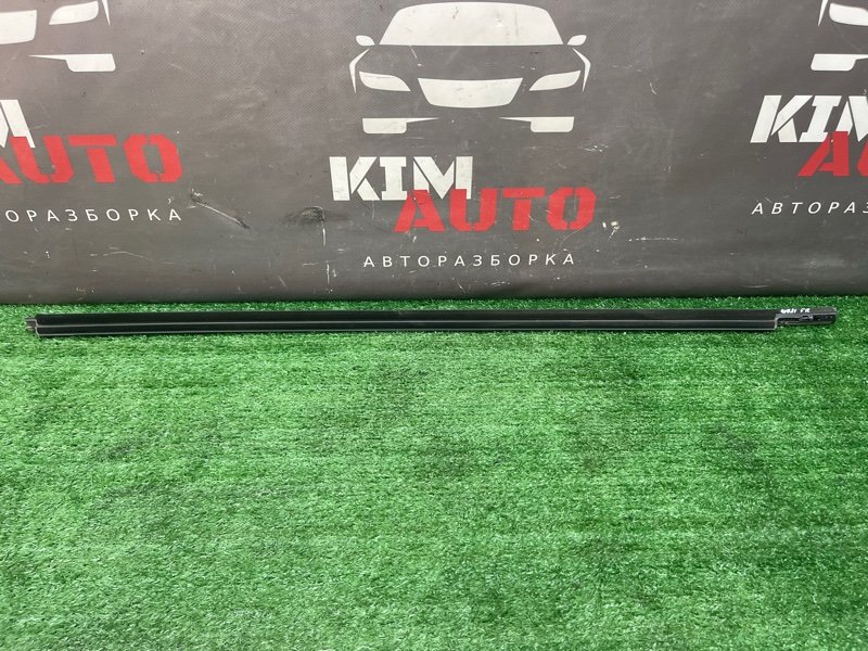 Уплотнитель стекла наружный (Бархотка) Kia Rio 3 2012 QB