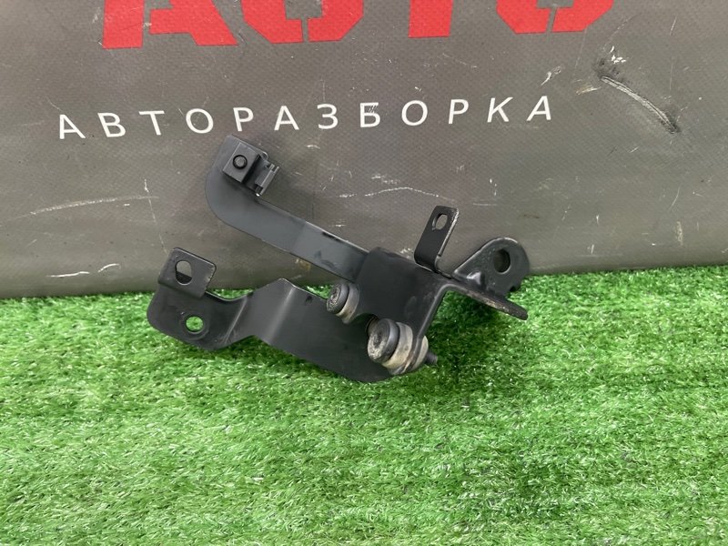 Кронштейн блока ABS Kia Rio 3 2012 QB