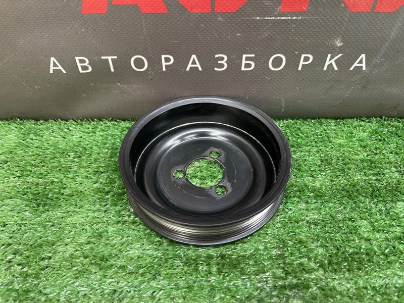 Шкив помпы Skoda Fabia 2 2011