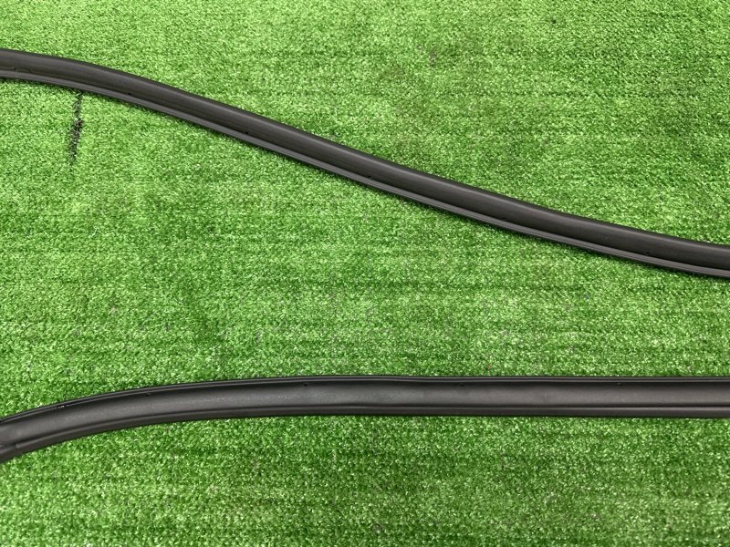 Уплотнитель двери Hyundai Solaris 2 2020 HCR