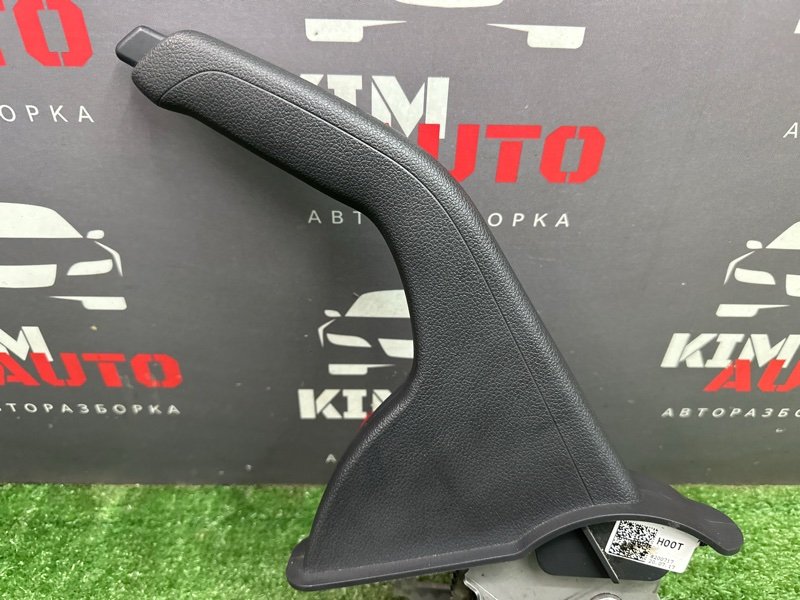 Рычаг стояночного тормоза (ручник) Hyundai Solaris 2 2020 HCR