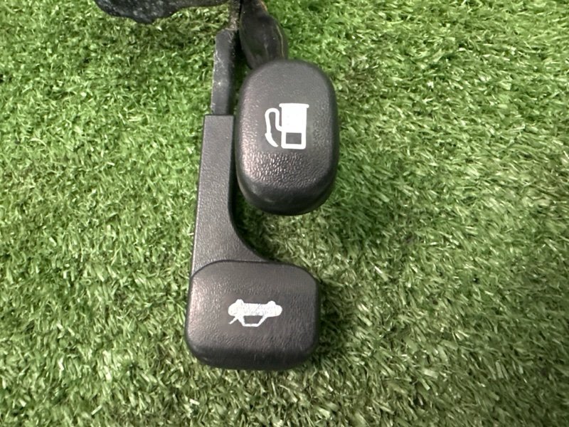 Ручка открывания бензобака и багажника Hyundai Solaris 2 2020 HCR