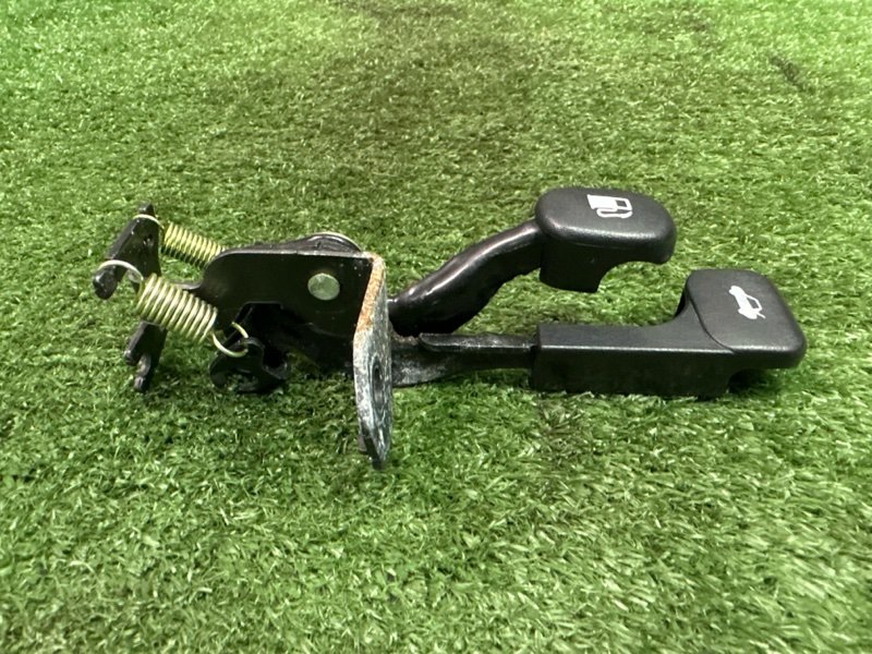 Ручка открывания бензобака и багажника Hyundai Solaris 2 2020 HCR