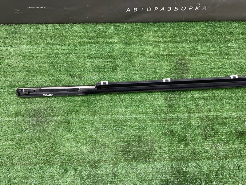 Уплотнитель стекла наружный (Бархотка) Hyundai Sonata 7 2018