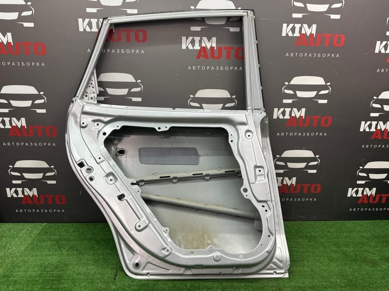 Дверь с повреждениями Kia Ceed 1 HB 2010 ED