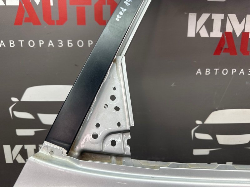Дверь Kia Ceed 1 HB 2010 ED