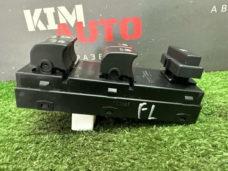 Блок управления стеклоподъемниками Kia Ceed 1 HB 2010 ED