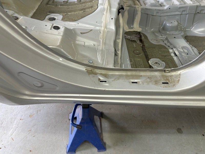 Порог со стойкой Kia Ceed 1 HB 2010 ED
