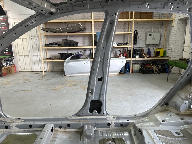 Порог со стойкой Kia Ceed 1 HB 2010 ED