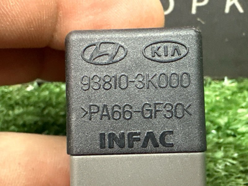 Выключатель стоп-сигнала(лягушка) Kia Ceed 1 HB 2010 ED
