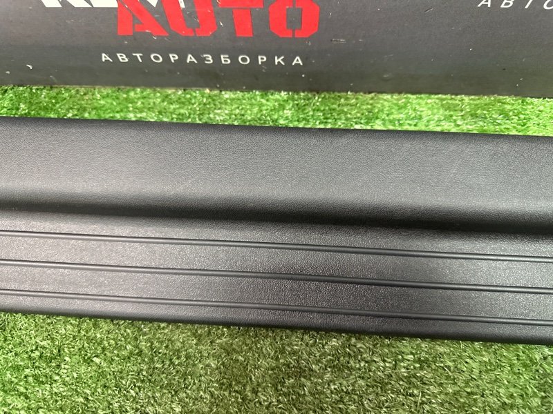 Накладка порога внутренняя Kia Ceed 1 HB 2010 ED