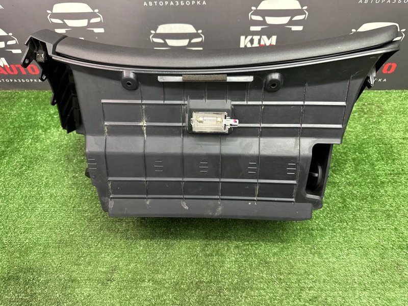 Бардачок Kia Ceed 1 HB 2010 ED