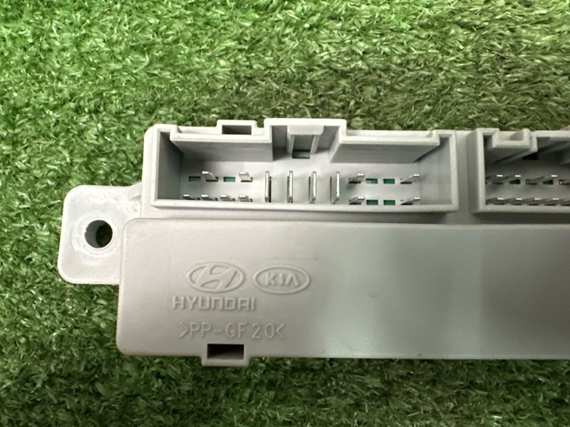 Блок электронный Kia Ceed 1 HB 2010 ED