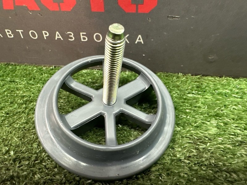 Болт крепления запасного колеса Kia Ceed 1 HB 2010 ED