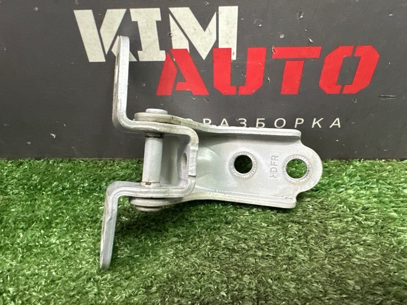 Петли двери Kia Ceed 1 HB 2010 ED
