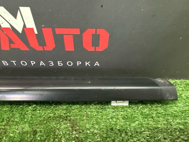 Уплотнитель стекла наружный (Бархотка) Kia Ceed 1 HB 2010 ED