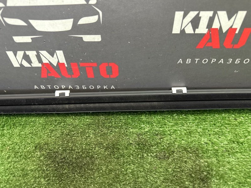 Уплотнитель стекла наружный (Бархотка) Kia Ceed 1 HB 2010 ED