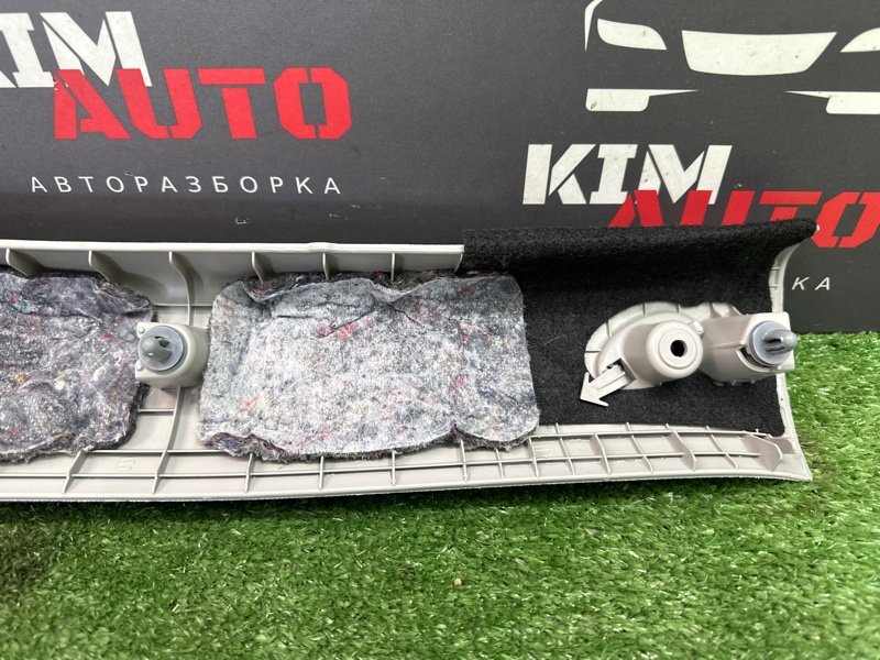 Накладка стойки лобового стекла Kia Ceed 1 HB 2010 ED