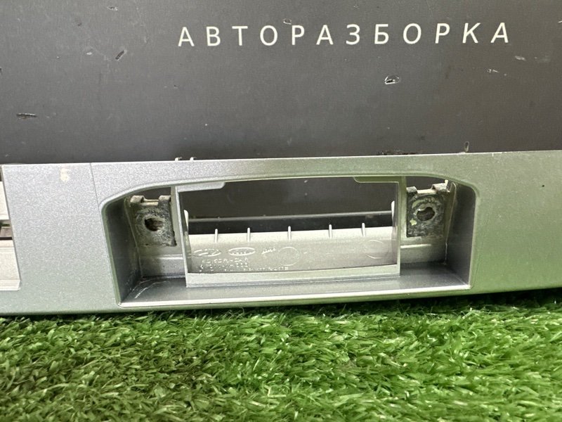 Накладка крышки багажника Kia Ceed 1 HB 2010 ED