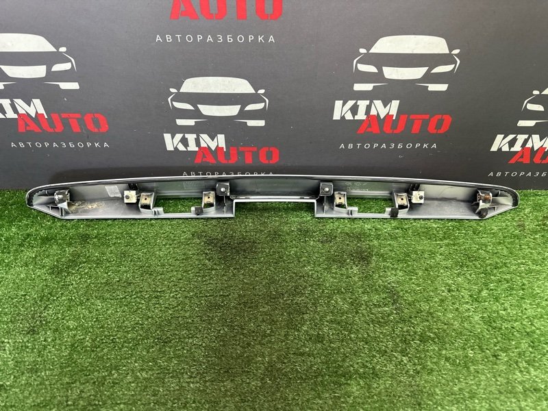 Накладка крышки багажника Kia Ceed 1 HB 2010 ED