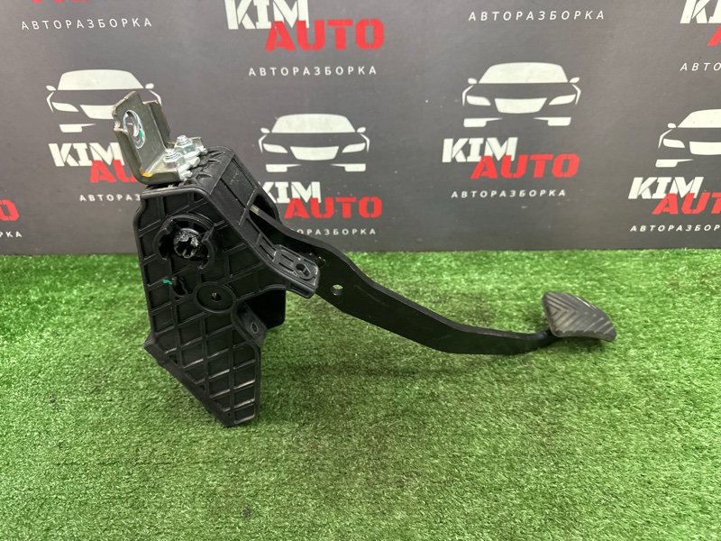 Педаль тормоза Kia Ceed 1 HB 2010 ED