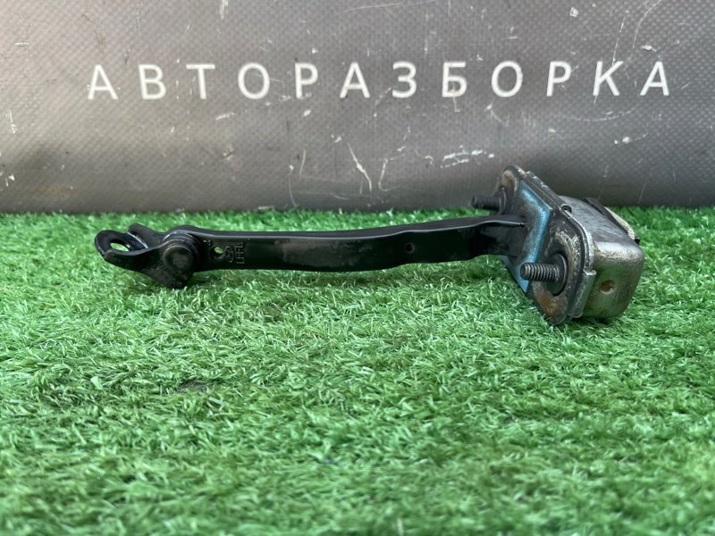 Ограничитель двери Hyundai Sonata 7 2018