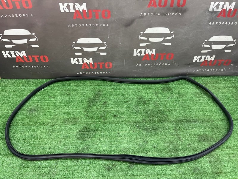 Уплотнитель проема двери Hyundai Sonata 7 2018