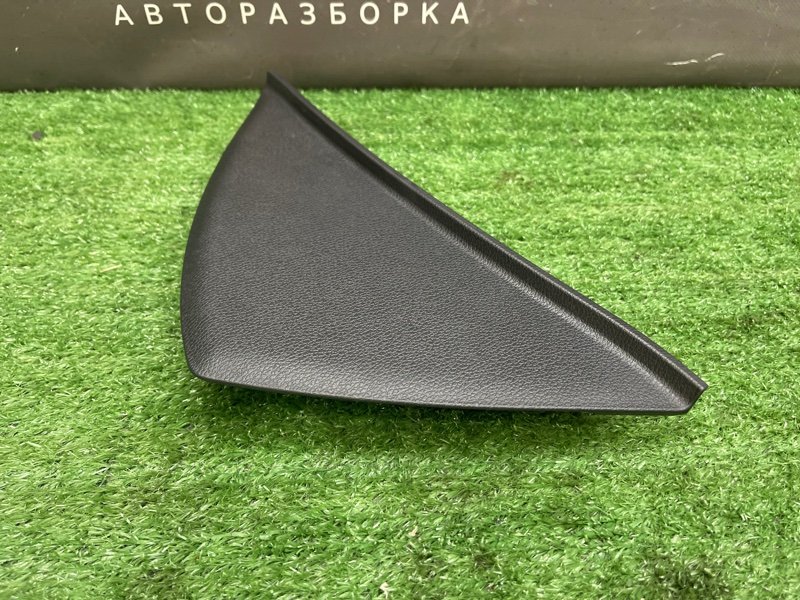 Накладка торпедо боковая Hyundai Sonata 7 2018