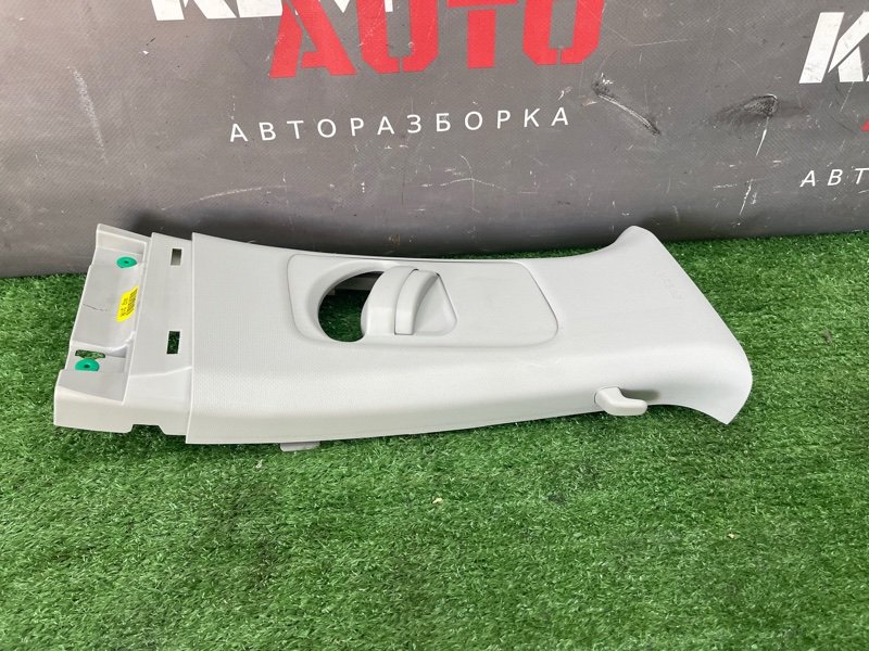 Накладка центральной стойки верхняя Hyundai Sonata 7 2018