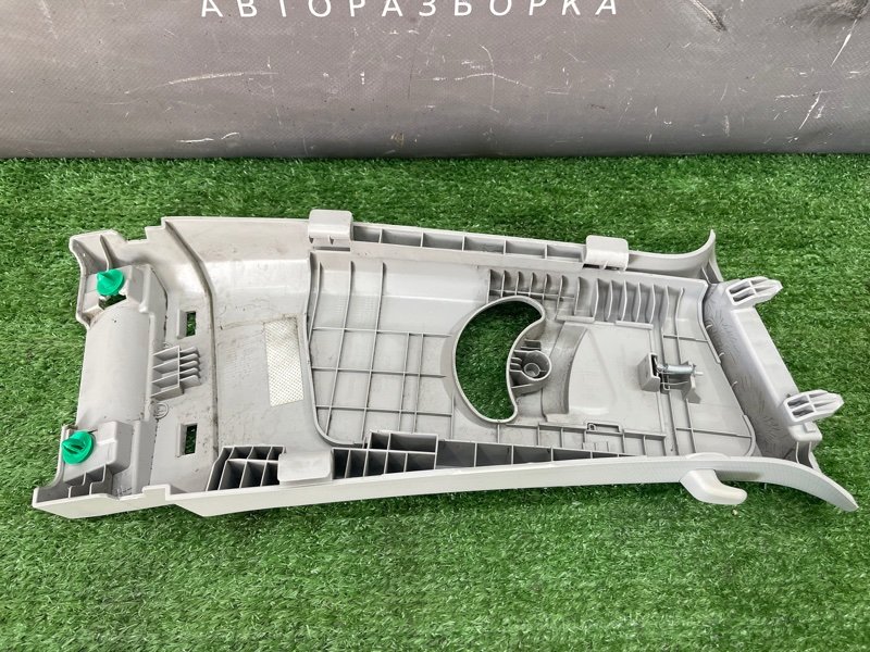 Накладка центральной стойки верхняя Hyundai Sonata 7 2018