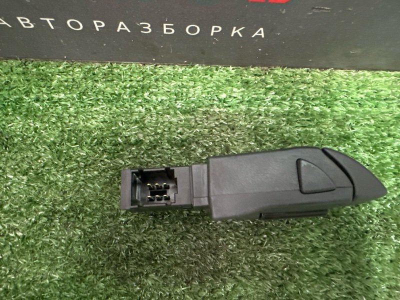Пульт управления магнитолой Renault Kaptur 2017