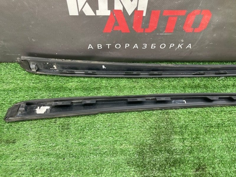 Молдинг лобового стекла Hyundai Sonata 7 2018