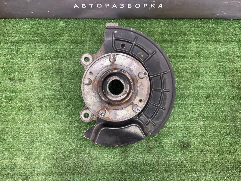 Кулак поворотный со ступицей Hyundai Sonata 7 2018