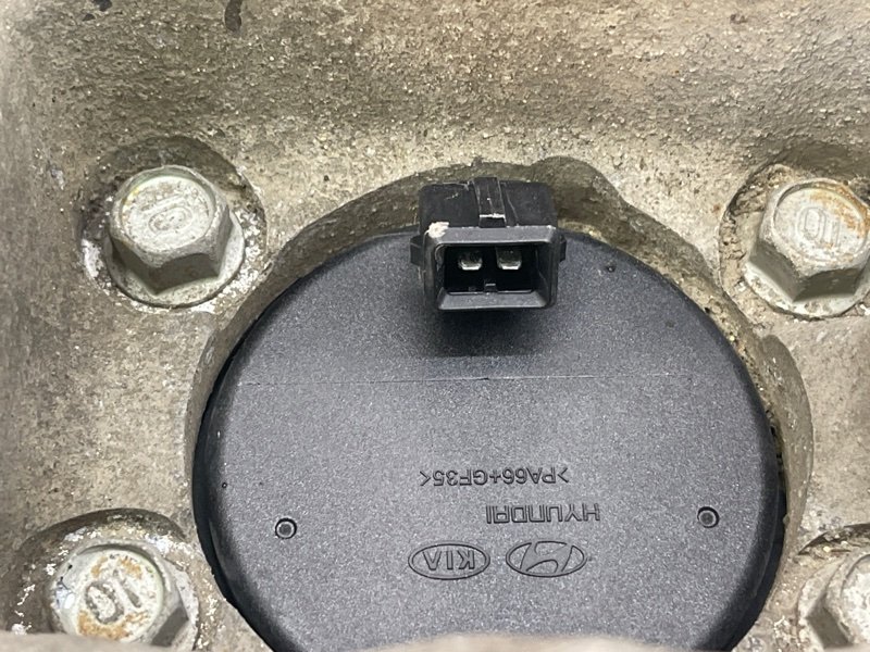 Кулак поворотный со ступицей Hyundai Sonata 7 2018