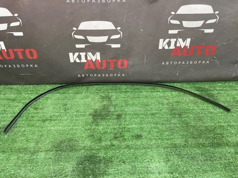 Молдинг стекла Hyundai Sonata 7 2018