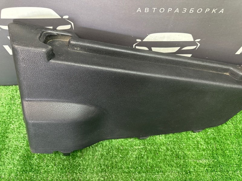 Опора полки багажника Renault Kaptur 2017