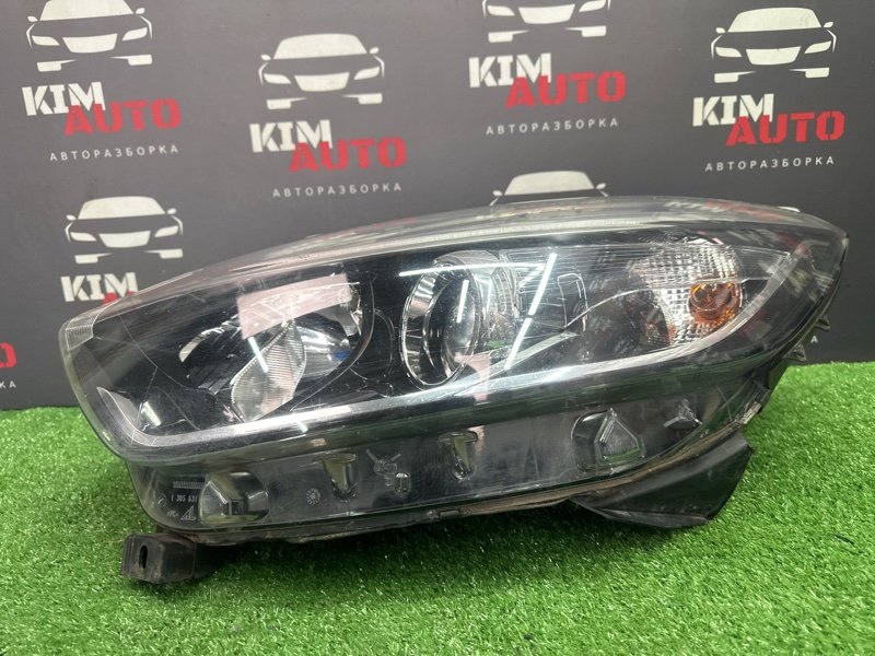 Фара Renault Kaptur 2017