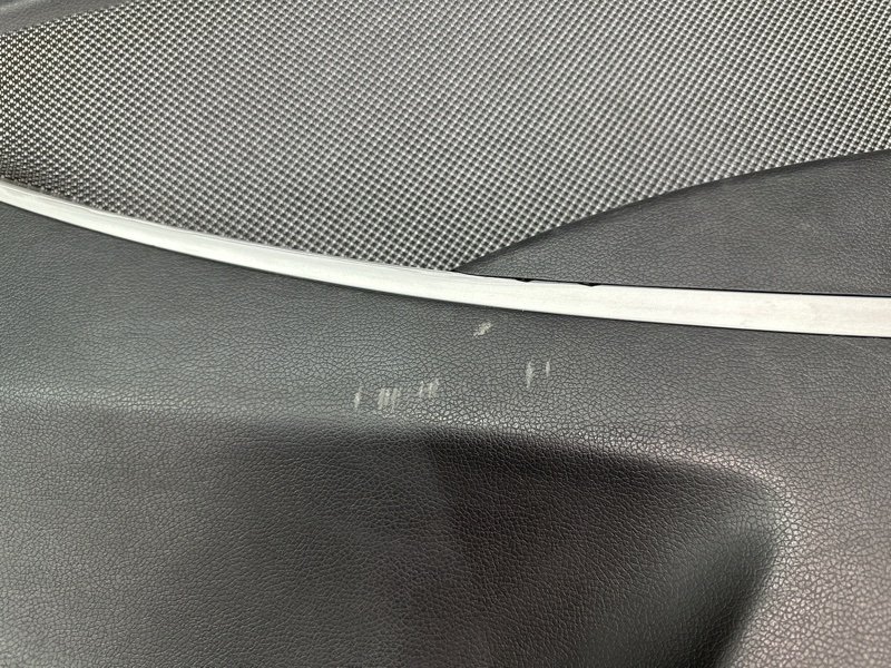 Обшивка двери Hyundai Solaris 1 2013