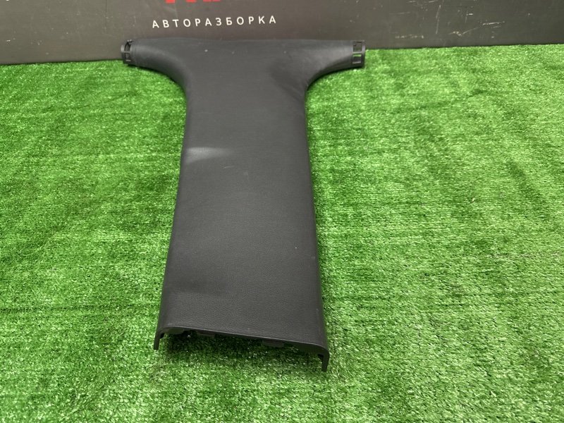 Накладка центральной стойки нижняя Hyundai Solaris 1 2013