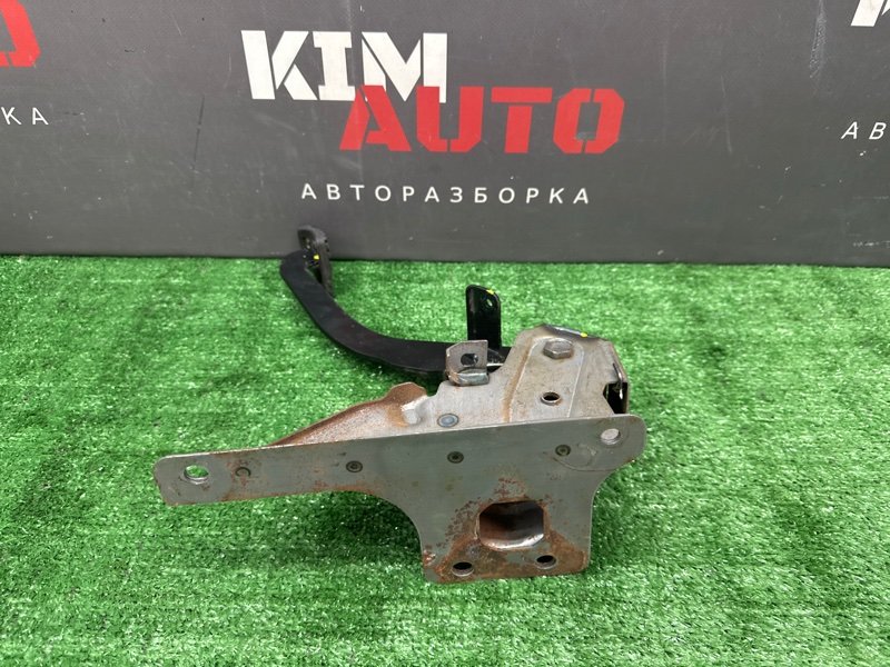 Педаль сцепления Hyundai Solaris 1 2013