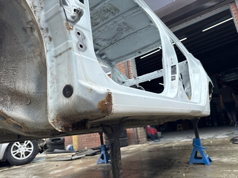 Порог со стойкой Hyundai Solaris 1 2013